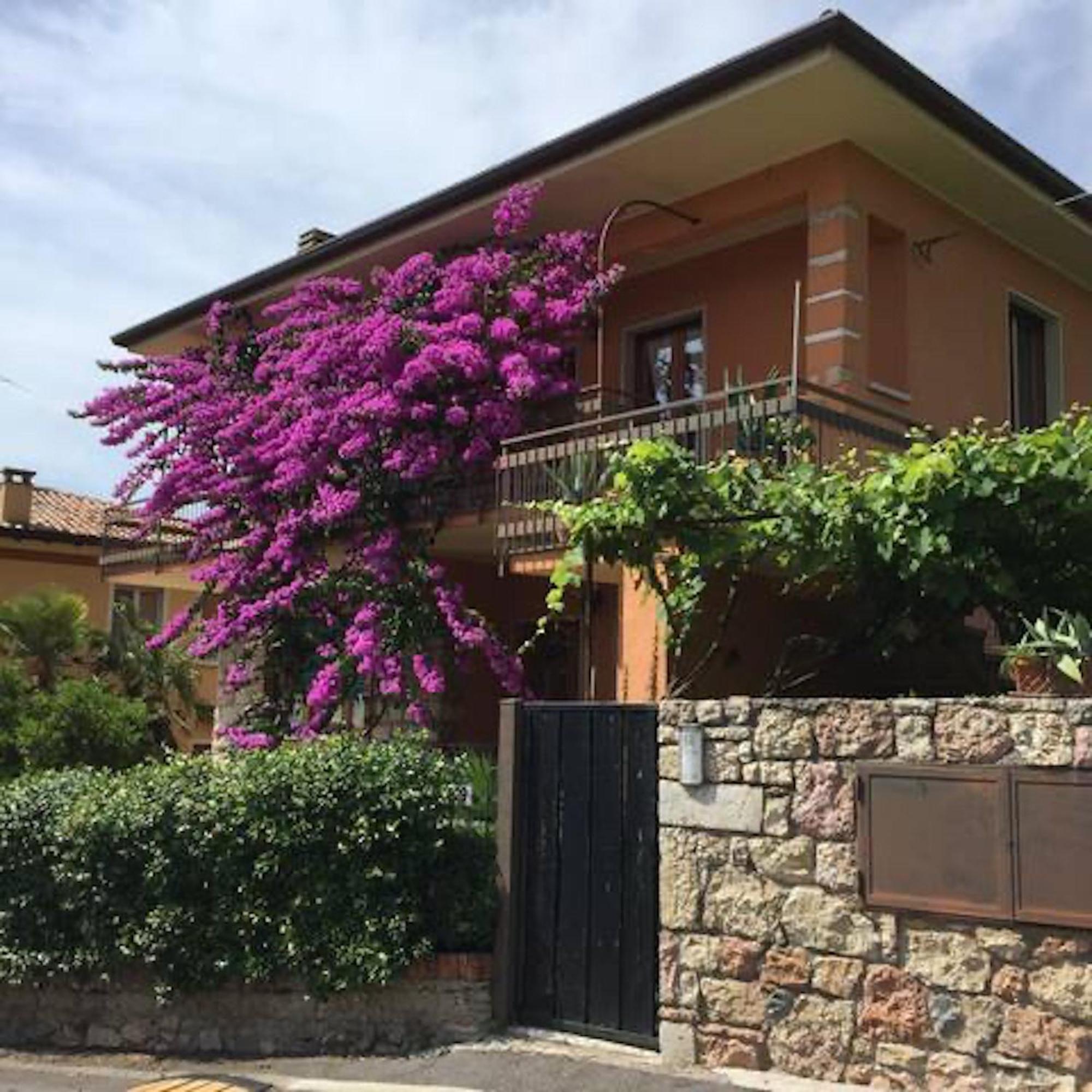 Residenza Bouganville Torri Del Benaco Exterior foto