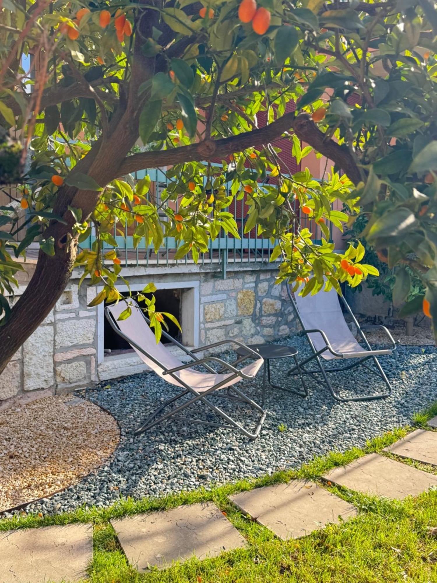 Residenza Bouganville Torri Del Benaco Exterior foto